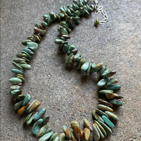 Sterling Silver Green Turquoise Bead Necklace. - Picture 10 of 12